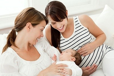 Phụ nữ mang thai và đang cho con bú